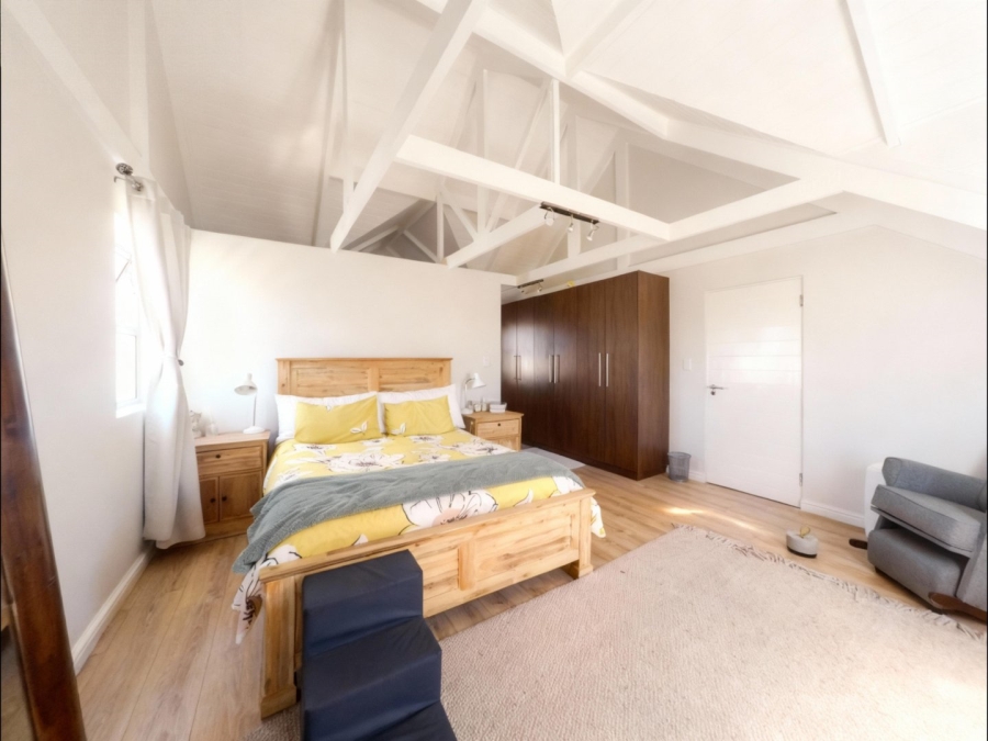 4 Bedroom Property for Sale in Westcliff Western Cape